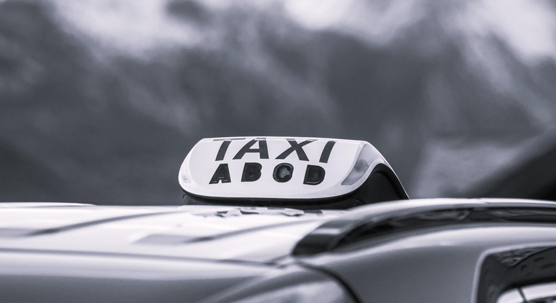 taxi et montagnes